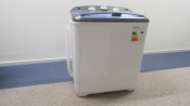 splinternieuw wasmachine en centrifuge