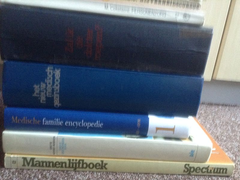 Medische boeken van;mannen,gezondheid,EHBO,encyclopedie,home