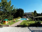 Vakantiehuizen | Belgie en Luxemburg Ardennen vakantiehuisje 5 pers, zwembad, speeltuigen