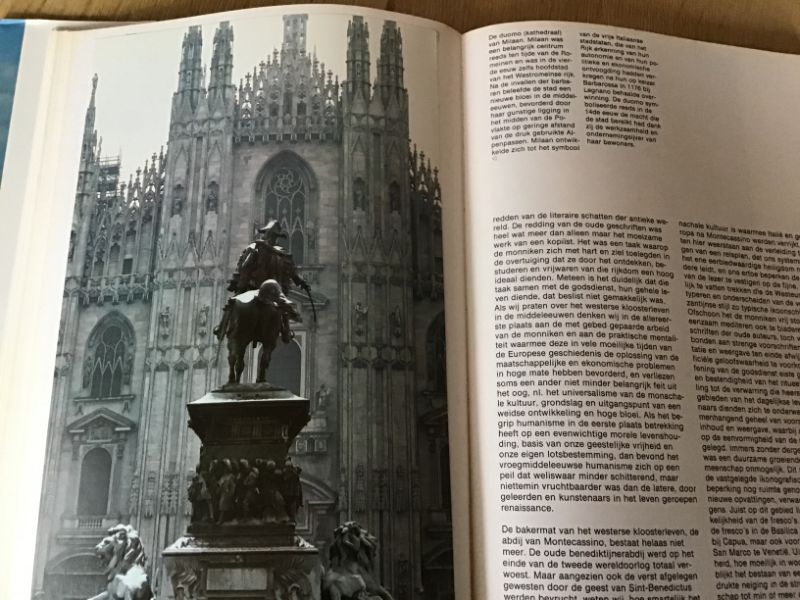 Boek Italië .Prachtig exemplaar om eventueel reis te boeken